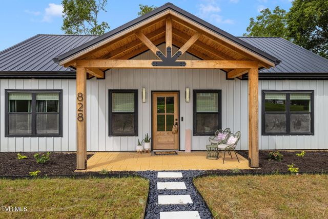 828 East Mckee East Street, Greeneville, TN 37743