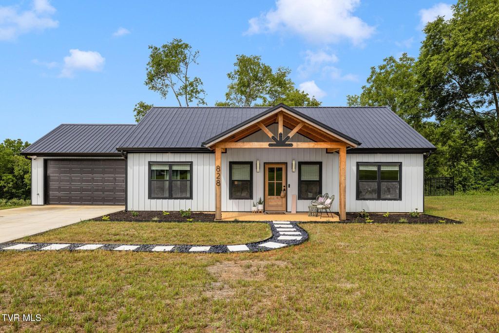 828 East Mckee East Street, Greeneville, TN 37743