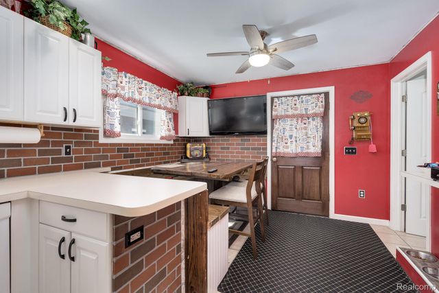 18435 Glenmore, Redford Charter Township, MI 48240