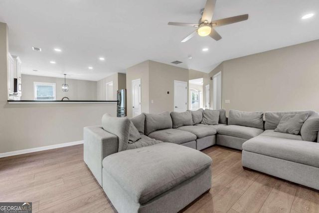 4950 Fieldstone View Circle, Cumming, GA 30028