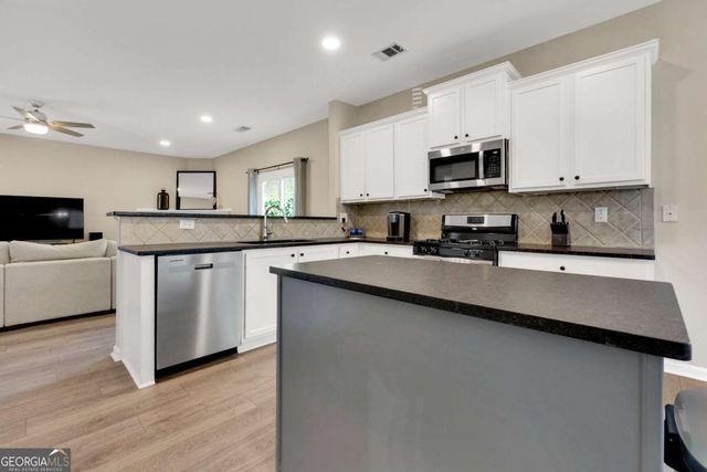 4950 Fieldstone View Circle, Cumming, GA 30028