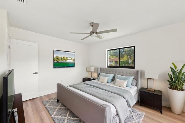 3215 W DEWEY STREET, Tampa, FL 33607