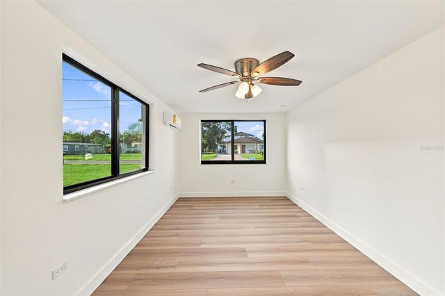3215 W DEWEY STREET, Tampa, FL 33607