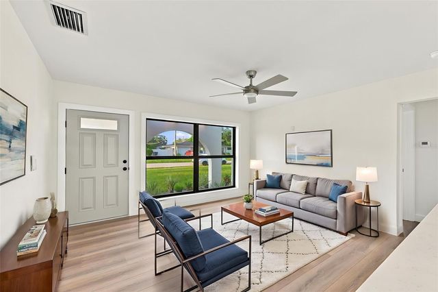 3215 W DEWEY STREET, Tampa, FL 33607
