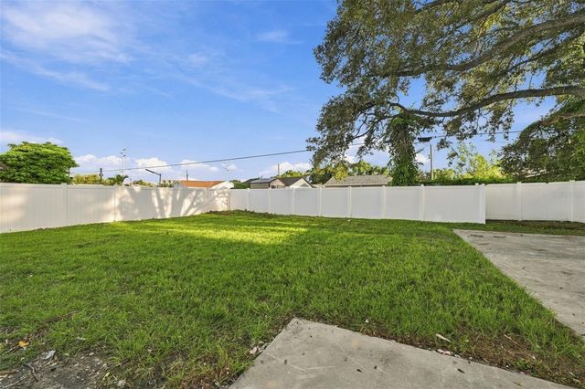 3215 W DEWEY STREET, Tampa, FL 33607
