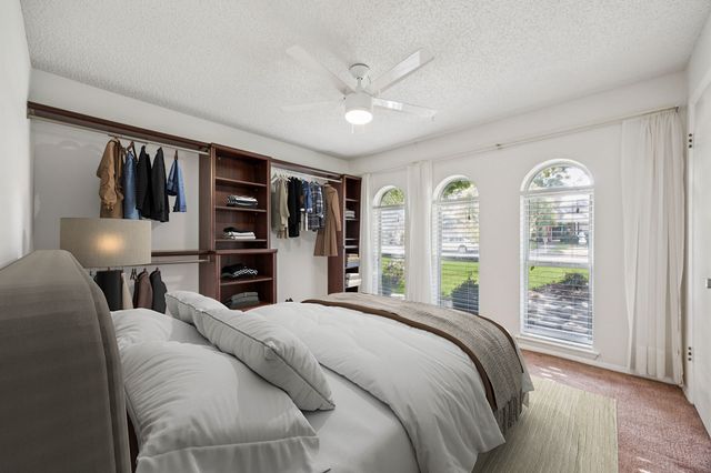 816 Donna Drive, Hurst, TX 76053