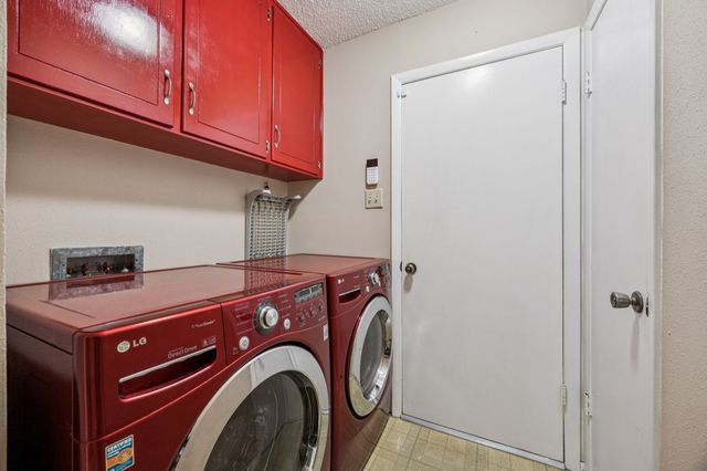 816 Donna Drive, Hurst, TX 76053