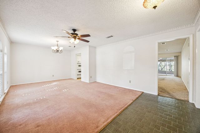 816 Donna Drive, Hurst, TX 76053