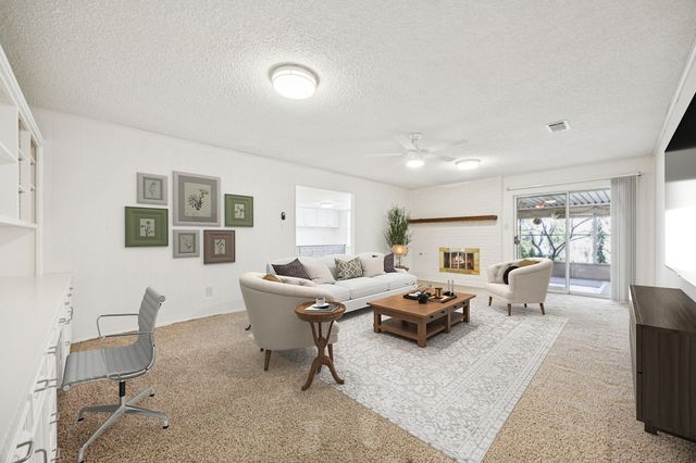 816 Donna Drive, Hurst, TX 76053