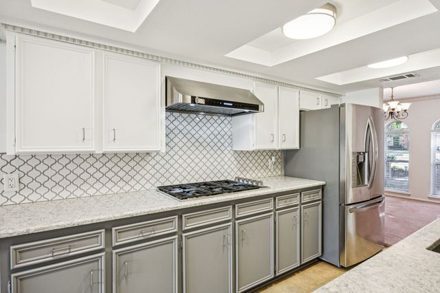 816 Donna Drive, Hurst, TX 76053