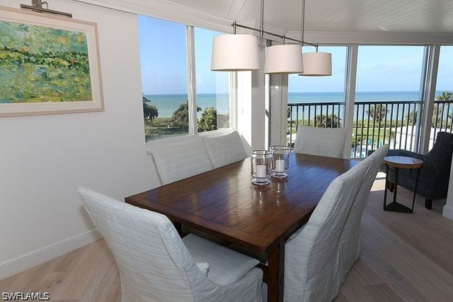 4041 Gulf Shore BLVD N 301, Naples, FL 34103