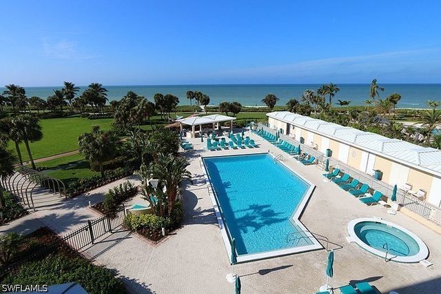 4041 Gulf Shore BLVD N 301, Naples, FL 34103