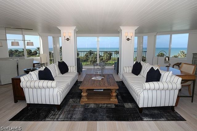 4041 Gulf Shore BLVD N 301, Naples, FL 34103