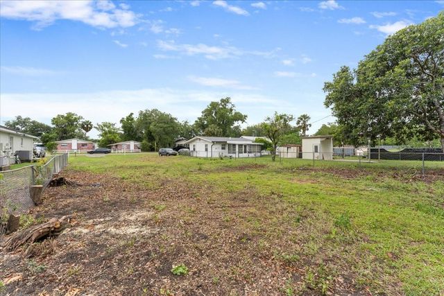 5540 8TH STREET, Zephyrhills, FL 33542