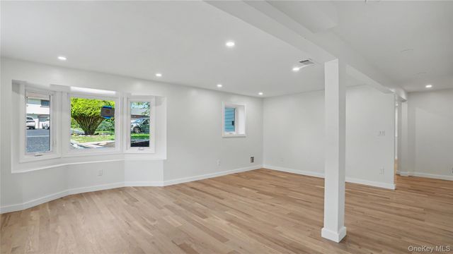 70 Yale Terrace, Blauvelt, NY 10913