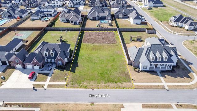 102 Stony Trek Drive, Youngsville, LA 70592