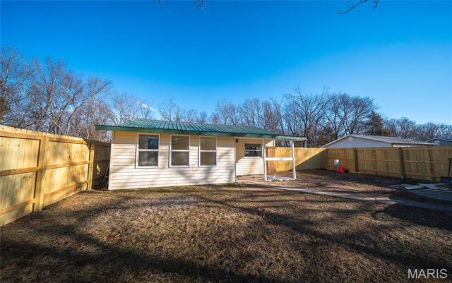 15775 Hallmark Lane, St Robert, MO 65584