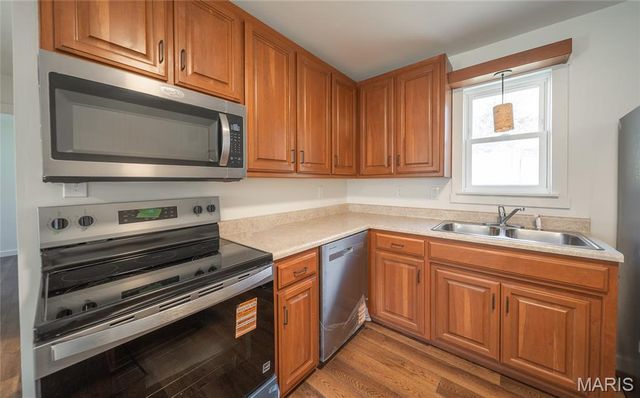 15775 Hallmark Lane, St Robert, MO 65584