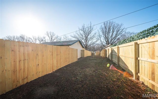 15775 Hallmark Lane, St Robert, MO 65584