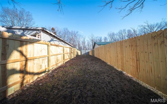 15775 Hallmark Lane, St Robert, MO 65584