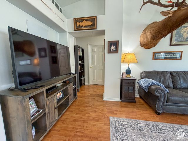 4040 W 5075 S, Roy, UT 84067