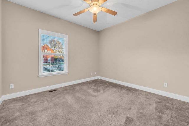 1300 Bantry Dr, Smyrna, TN 37167