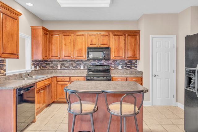 1300 Bantry Dr, Smyrna, TN 37167