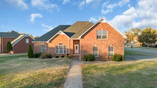 1300 Bantry Dr, Smyrna, TN 37167