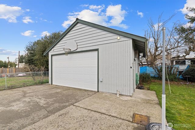 1218 H Street, Auburn, WA 98002