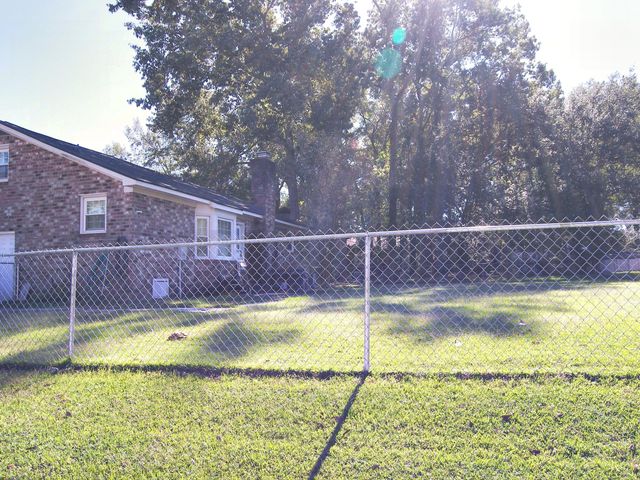 9 Pequannock Road, Goose Creek, SC 29445