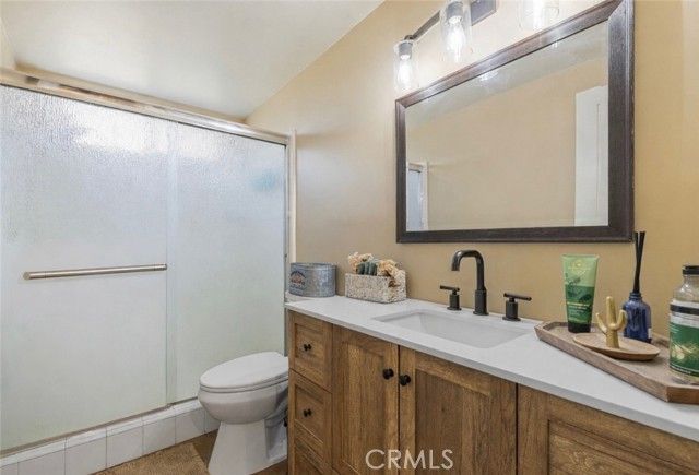 28975 Lotusgarden Dr, Canyon Country (santa Clarita), CA 91387