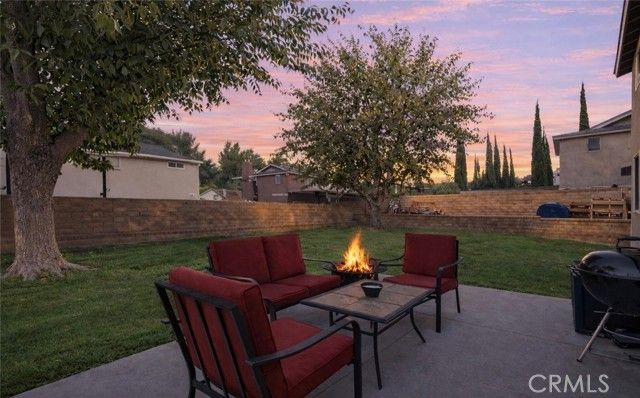 28975 Lotusgarden Dr, Canyon Country (santa Clarita), CA 91387