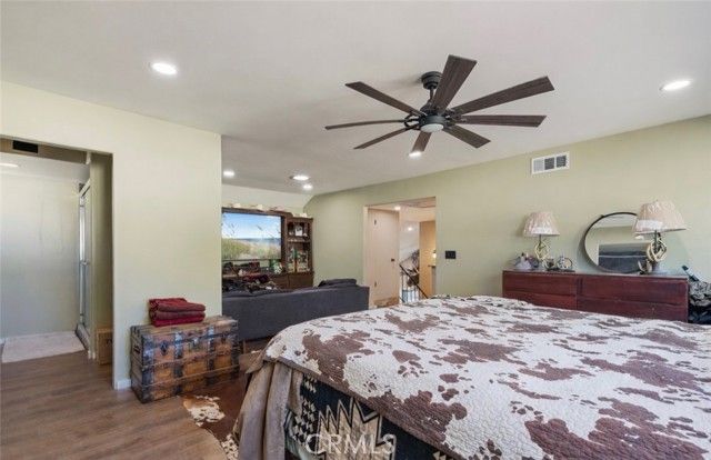 28975 Lotusgarden Dr, Canyon Country (santa Clarita), CA 91387