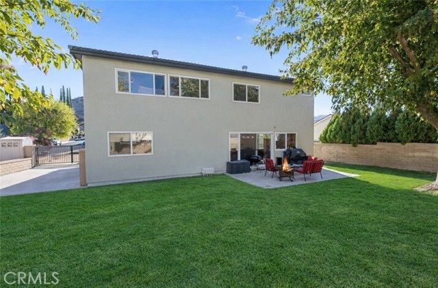 28975 Lotusgarden Dr, Canyon Country (santa Clarita), CA 91387