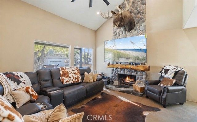 28975 Lotusgarden Dr, Canyon Country (santa Clarita), CA 91387