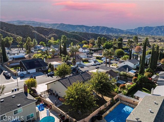 28975 Lotusgarden Dr, Canyon Country (santa Clarita), CA 91387