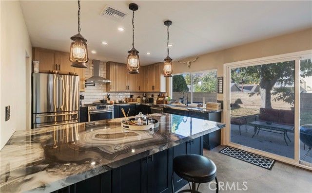 28975 Lotusgarden Dr, Canyon Country (santa Clarita), CA 91387