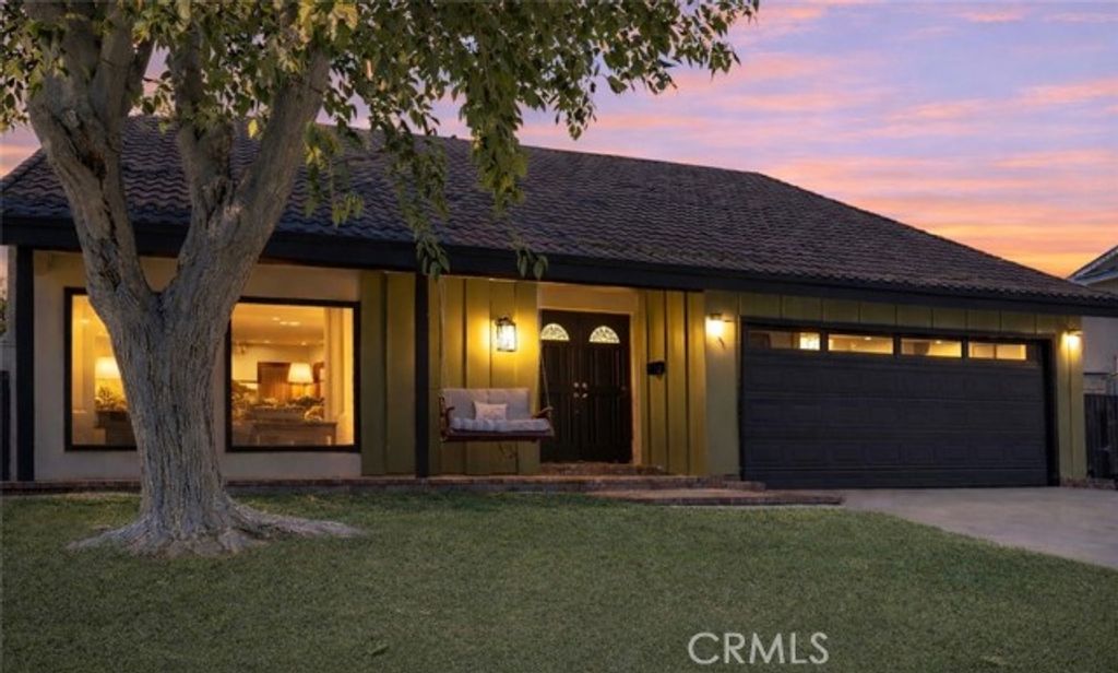 28975 Lotusgarden Dr, Canyon Country (santa Clarita), CA 91387