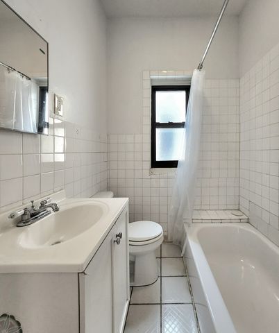 1911 W Foster Avenue 2, Chicago, IL 60640