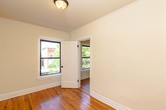 1911 W Foster Avenue 2, Chicago, IL 60640