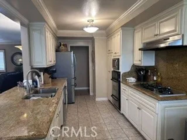 20326 DEVONSHIRE Street, Chatsworth, CA 91311