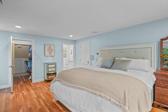 10 Woodchuck Lane, North Andover, MA 01845