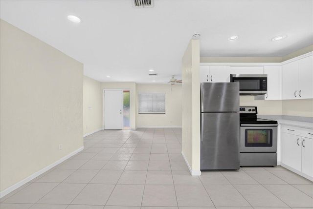 10100 NW 71st Place, Tamarac, FL 33321