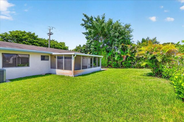 10100 NW 71st Place, Tamarac, FL 33321