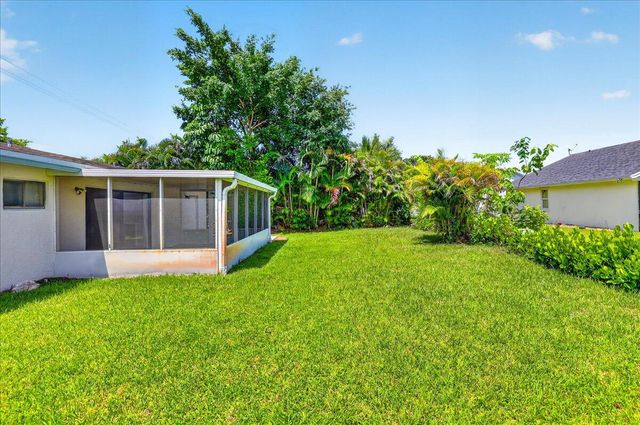 10100 NW 71st Place, Tamarac, FL 33321