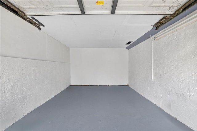10100 NW 71st Place, Tamarac, FL 33321