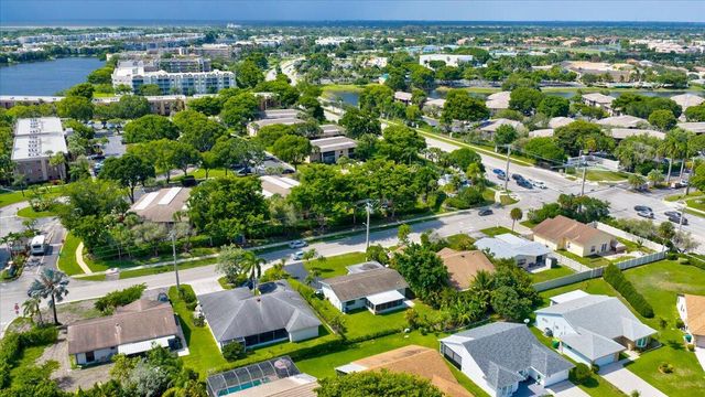 10100 NW 71st Place, Tamarac, FL 33321