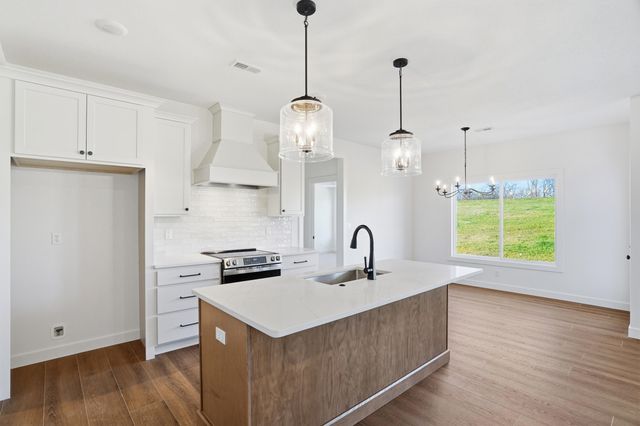 7310 W GOLDEN WILLOW DR, Columbia, MO 65202