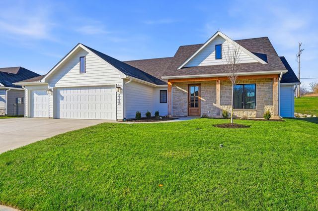 7310 W GOLDEN WILLOW DR, Columbia, MO 65202