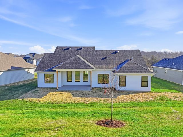 7310 W GOLDEN WILLOW DR, Columbia, MO 65202